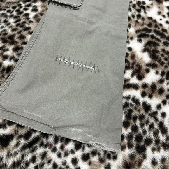 Khaki Green Cargo Pants - Tall Girl Friendly - Picture 5 of 6